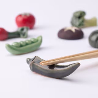 Ihoshiro Kiln Vegetable Series A Mino Ware Chopstick Rest