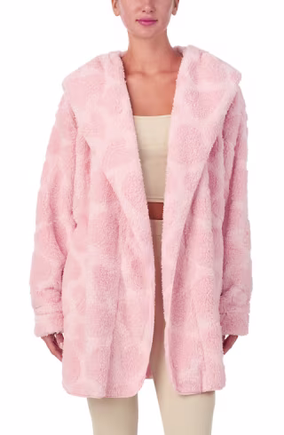 Aubrie Short Sherpa Jacket In Cheeky Hearts