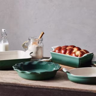 4-Piece Bakeware Essentials Set