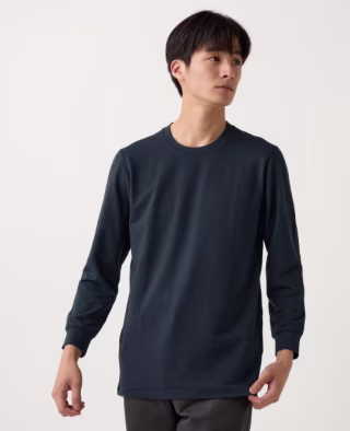 Uniqlo Heattech Men’s Extra Warm Cotton T-Shirt