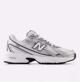 New Balance 740 Sneakers
