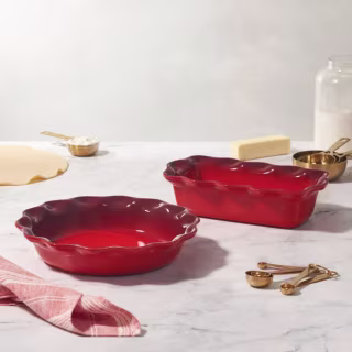 Heritage Pie Dish and Fluted Loaf Pan Set