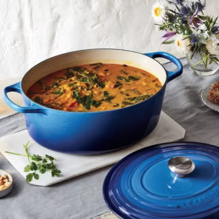 8-Qt. Signature Oval Dutch Oven