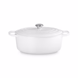 Le Creuset Signature Cast Iron Oval Oven (8-Qt.)