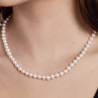 James Allen 14K Yellow Gold Freshwater Cultured Pearl Fish Clasp Necklace (18 Inch)