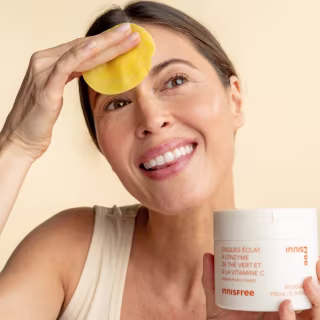 Innisfree Green Tea Enzyme Vitamin C Brightening Toner Pads