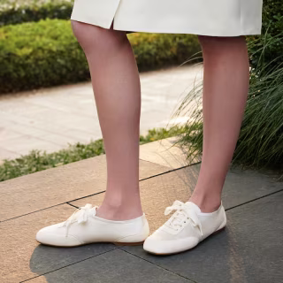 Vivaia Square-Toe Lace-Up Sneakerina