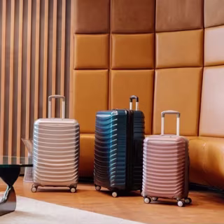 Samsonite Spin Tech 6 Carry-On Spinner