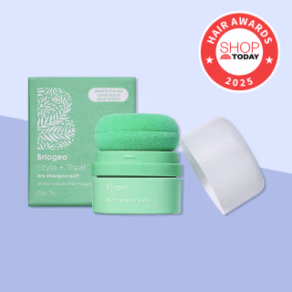 Briogeo Style + Treat Dry Shampoo Puff