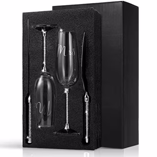 Mr. and Mrs. Wedding Cake Knife and Champagne Flutes