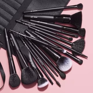 E.l.f. Ultimate Makeup Brush Set & Travel Roll (Set of 17)