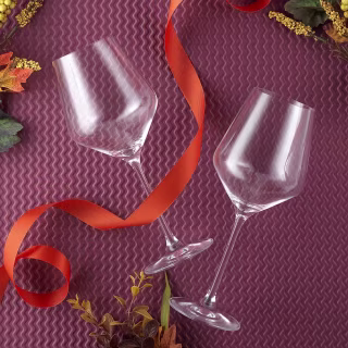 JoyJolt Layla Italian White Wine Glasses (Set of 8)