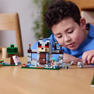 Lego Minecraft The Wolf Stronghold Fortress Playset
