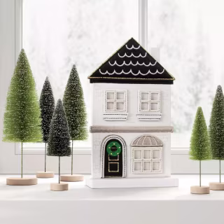 Wondershop Sisal Bottle Brush Tree Christmas Figurine Set (Set of 6)