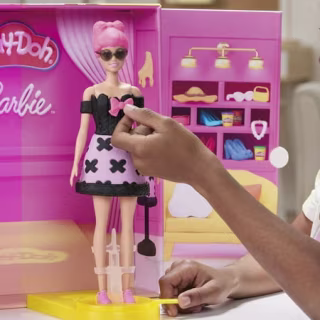 Play-Doh Barbie Designer Fashion Show Playset