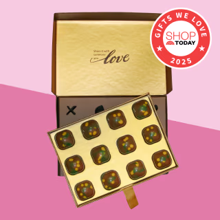 Chocolove Dubai Style Milk Chocolate Pistachio & Kadayif Gift Box