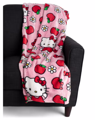Hello Kitty Friendly Feeling Cozy Cloud Throw