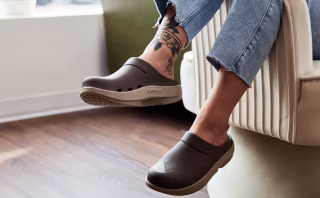 Oofos OOcloog Women's Luxe Clog