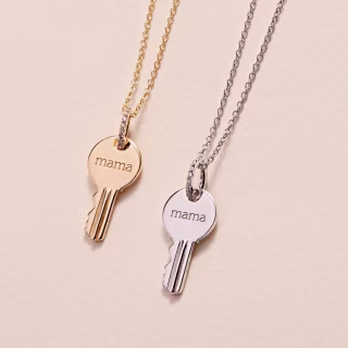 Tiny Tags Round 'Mama' Key Necklace
