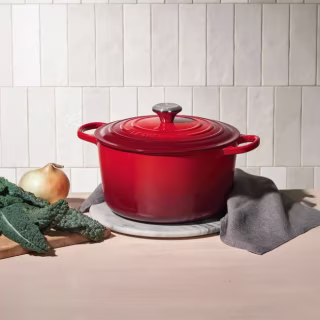 Le Creuset Signature Round Deep Oven (6.5 Quart)