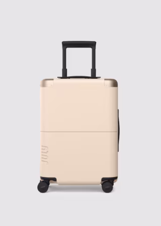 Carry On Essential