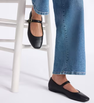 Time and Tru Women's Faux Leather Mary Jane Flats