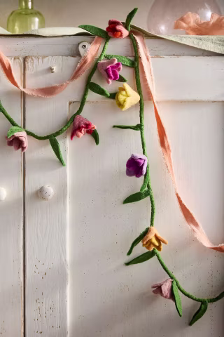 Terrain Tulips Felt Garland