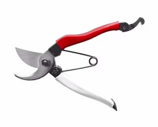 Okatsune Bypass Pruners