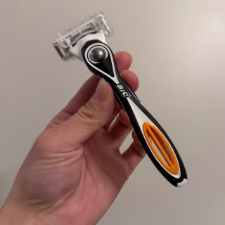 BIC Flex 5 Trim and Shave Men's Grooming Kit