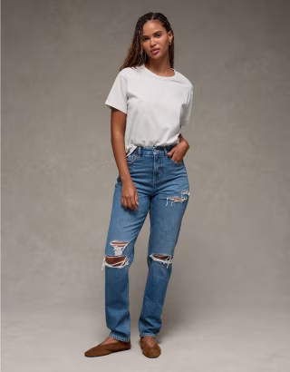 AE Strigid Curvy Ripped Mom Jean