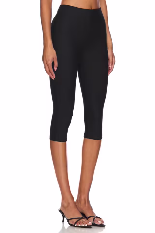 Superdown Chaya Capri