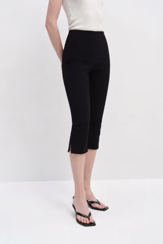 Rue Sophie Margot Knit Capri Pant