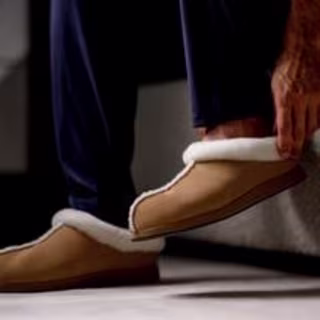 Luxome Men's Signature Slipper