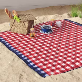 Room Essentials Gingham Portable Picnic Blanket