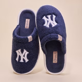 Brunch Essential Yankees Slippers