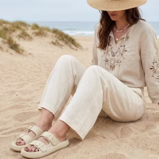 Cushionaire Women's Fame Pillow Recovery Sandals