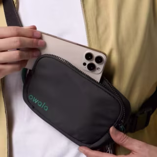 Owala 1L Crossbody The Daily Messenger Bag