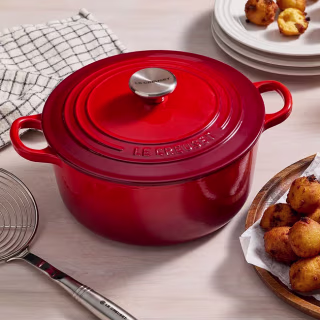 Le Creuset 3.5qt Traditional Round Dutch Oven