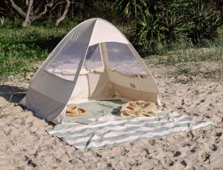 Lozi & Gabe Pop-Up Tent