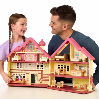 Bluey Ultimate Lights & Sounds Playhouse with Muffin and Socks