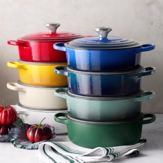 Le Creuset Signature Wide Dutch Oven