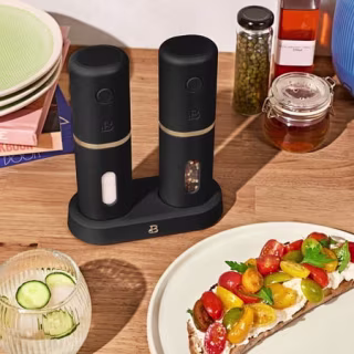 Beautiful Rechargeable Electric Salt and Pepper Grinder Set