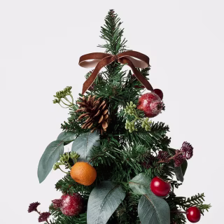Threshold designed with Studio McGee Sugared Fruit Christmas Tree (20 Inch)
