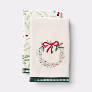 Wondershop Wreath Christmas Hand Towel Set (2 Pack)