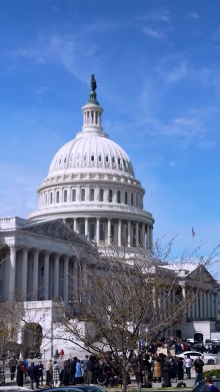 Fight over funding for TSA continues in Congress