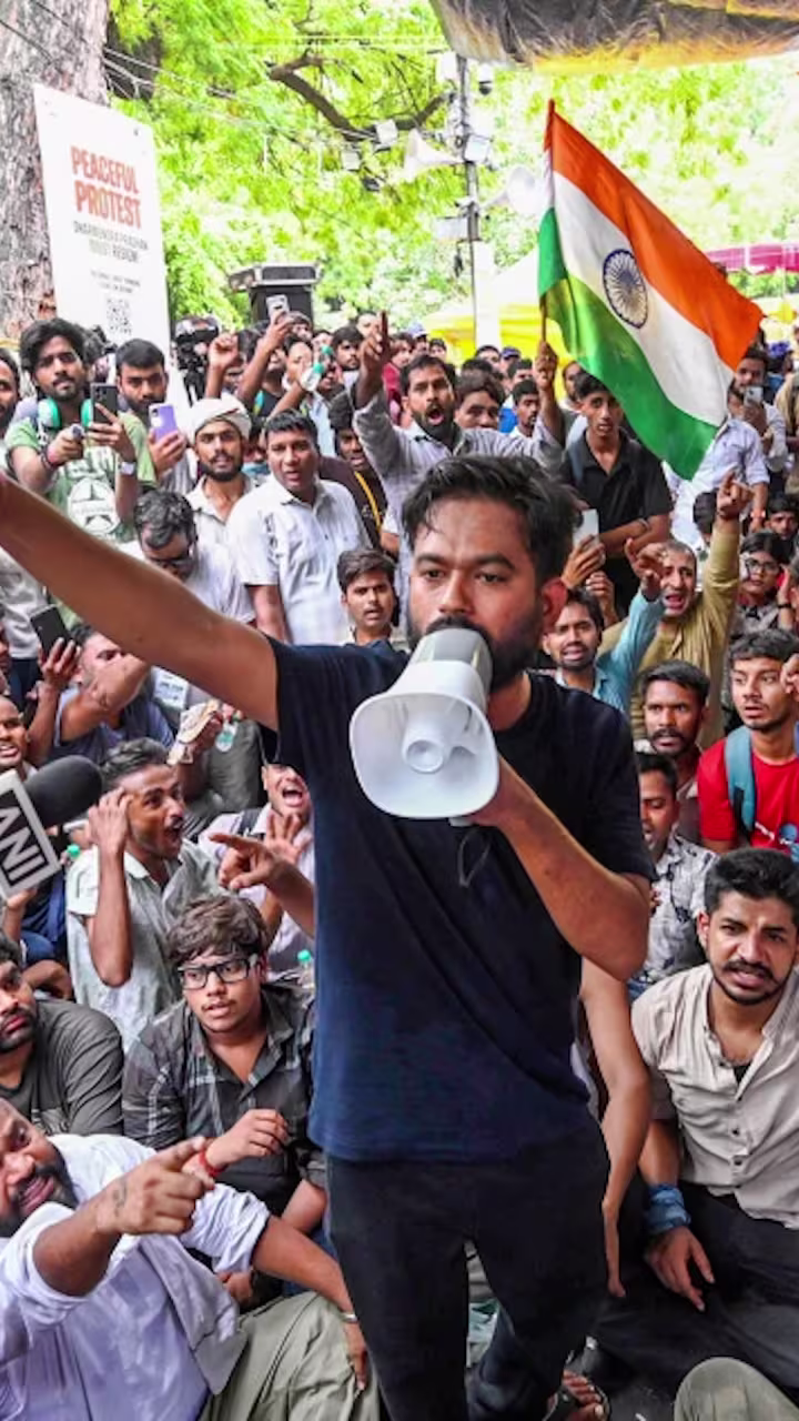 What's behind India’s Gen Z ‘cockroach’ movement
