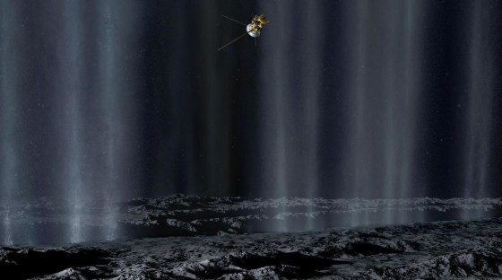 Image: Enceladus flyby