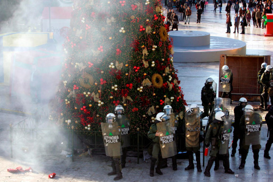 Image: Clashes during a demonstration in Athens