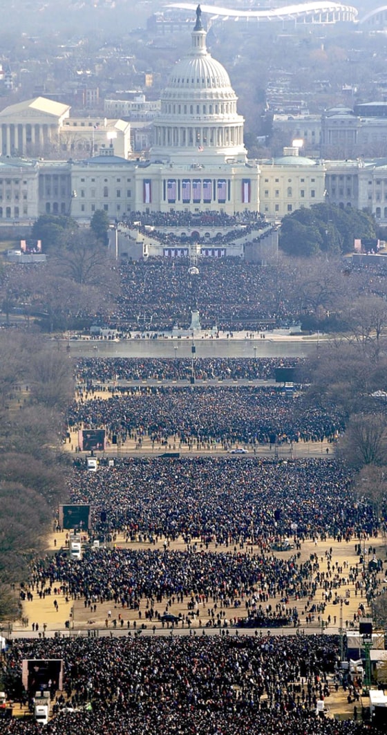 Image: Crowd in Washington