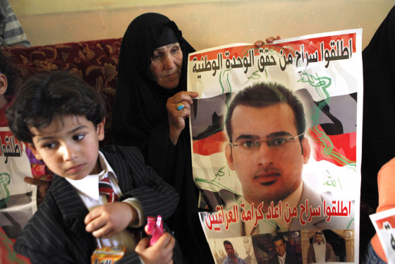 Image: relative of the Iraqi journalist Muntadhar al-Zeidi